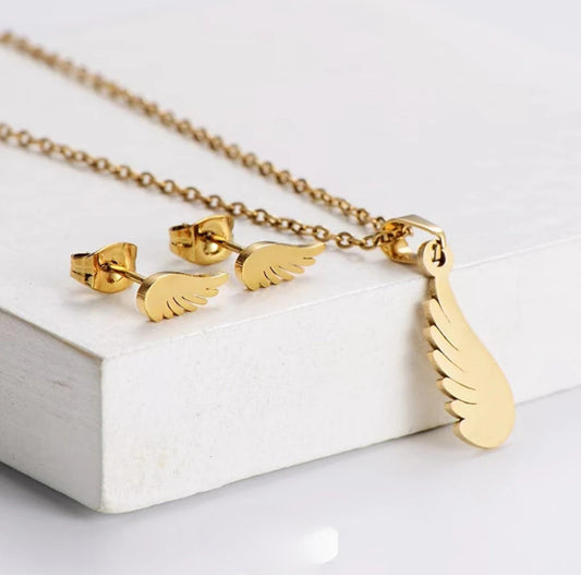 Feather Touch Minimal Pendant Set – Luxury Non-Tarnish, Waterproof 18K PVD Gold Plated Stainless Steel