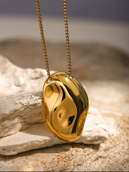 Goldie Necklace – 18K Gold Plated Irregular Concave Hammer Pendant on Stainless Steel