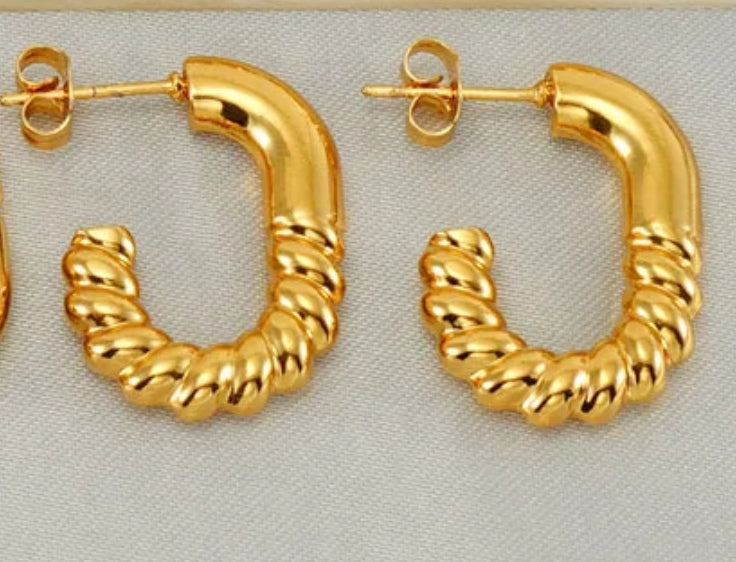 Golden Twist Hoops - Gold-Plated Stainless-Steel Spiral U Hoop Earrings for Women