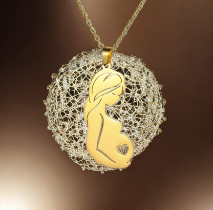 Closer to Heart Necklace – 18K Gold Plated 304 Stainless Steel Pregnant Mother Pendant