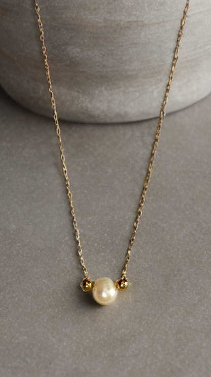 Single Pearl Necklace – Baroque Freshwater Pearl on 18K Gold-Plated Stainless-Steel Chain