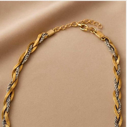 Stainless Steel 18K Gold-Plated Three-Layer Necklace - Layered Flat Snake Chain Necklace – Triple Blade Design in 18K Gold Plated Stainless Steel