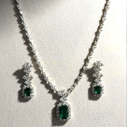Modern Green Necklace and Earrings Set in Silver Plating for Women