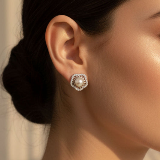 Pearl Flo Stud Earrings