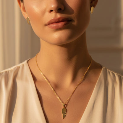 Feather Touch Necklace Set