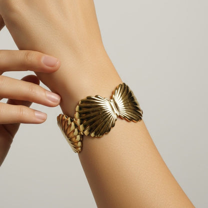 Shell-Inspired Stainless-Steel Cuffs – Modern Coastal Charm