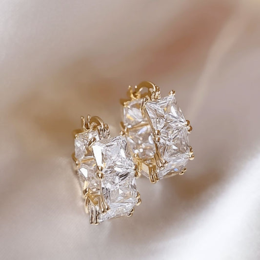 Eleganz Hoop - Minimalist Cubic Zirconia Fashion Hoop Earrings