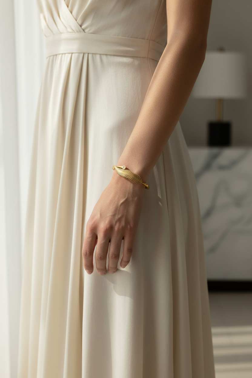 Curved Leaf - Bangle