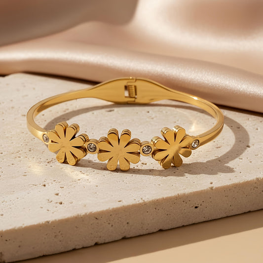 Gia - Gold Flo Bracelet