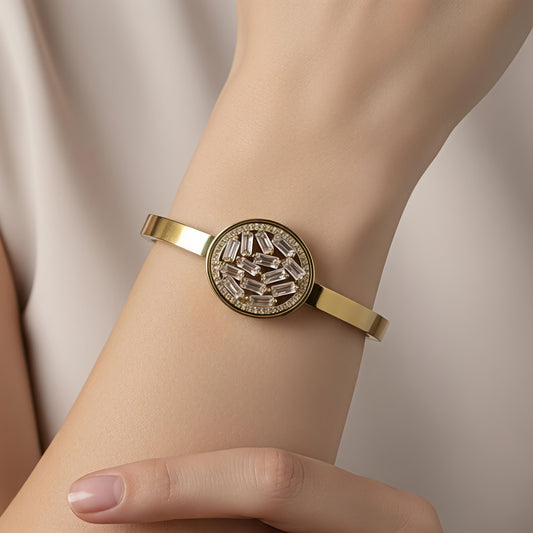 Fine Gold-Plated Stainless-Steel Bangle – Subtle Luxury, Lasting Shine