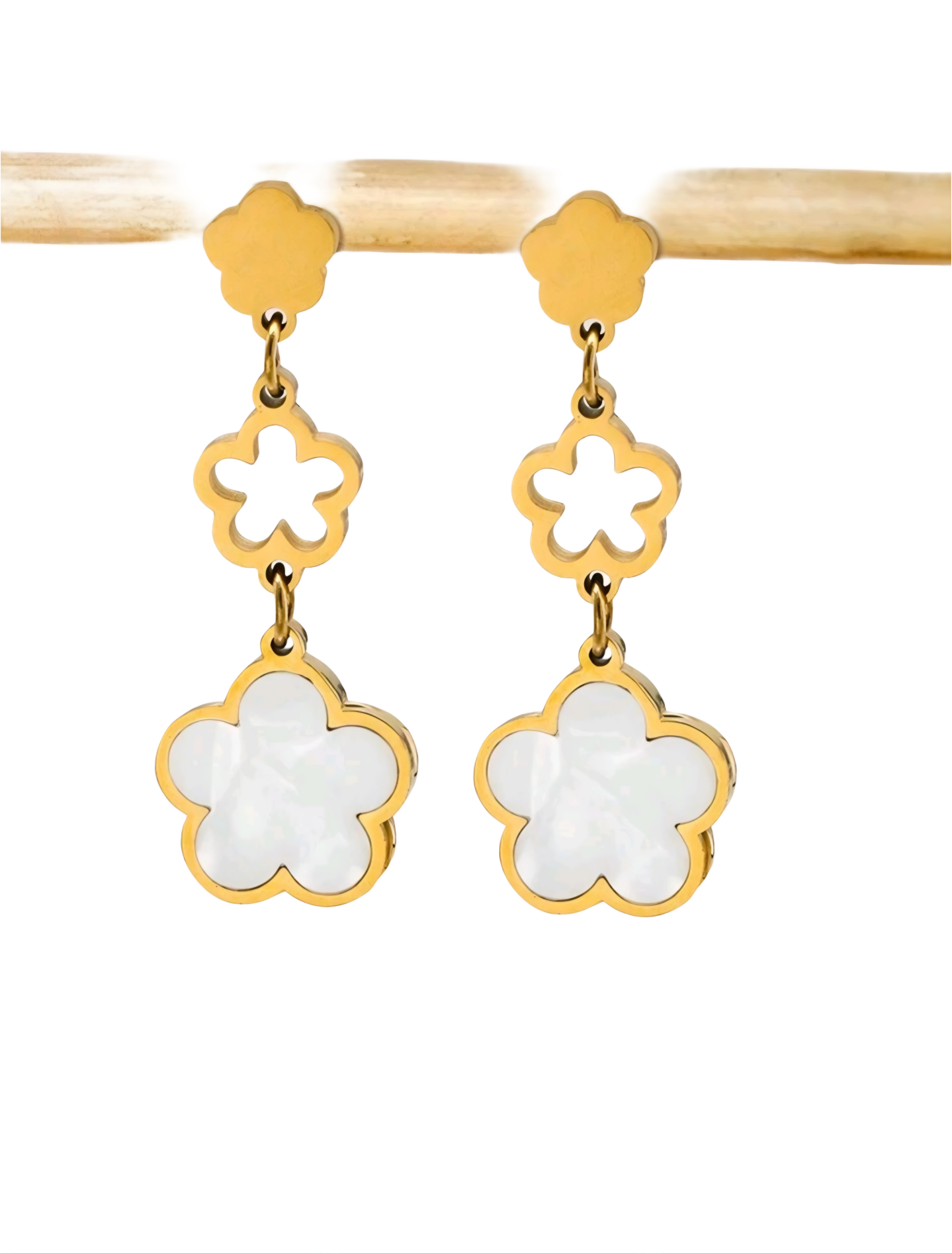 🤍Four Leaf Dangler- Stainless Steel White Floral Fringe Earrings