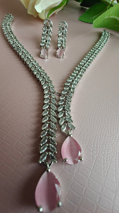 Silver Blush Necklace Set