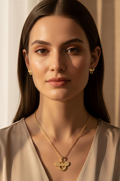 Mickey Mee Necklace Set