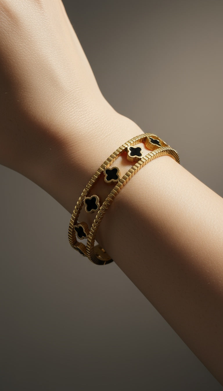 Black Clover- High Quality Stainless - Steel Gold Plated Bangle