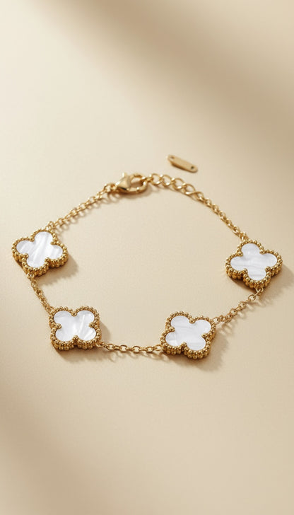 White Clover Stainless-Steel Bracelet – Effortless Everyday Elegance