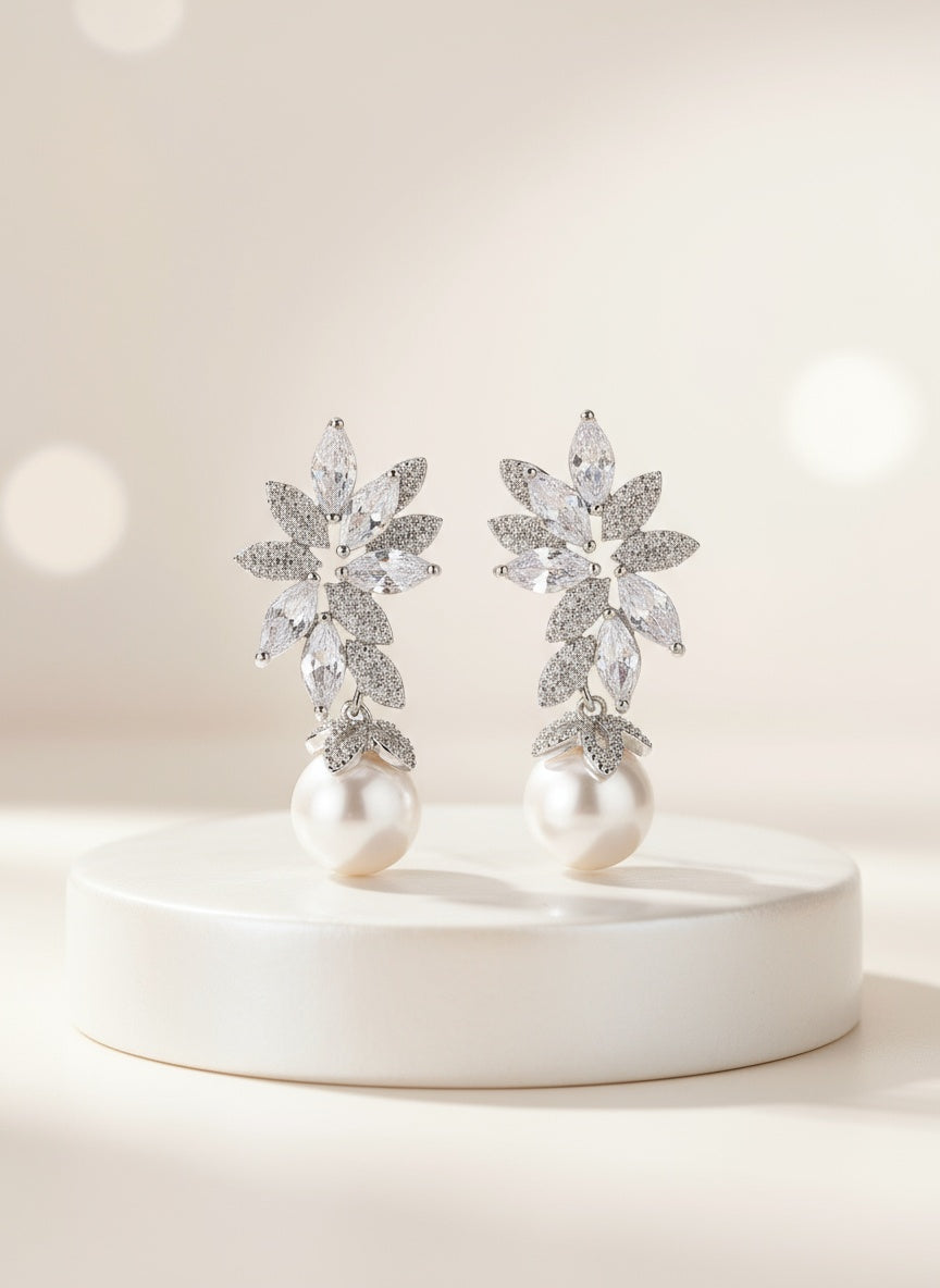 🌸Halo glow -Elegant CZ Shell & Faux Pearl Flower Dangle Earrings