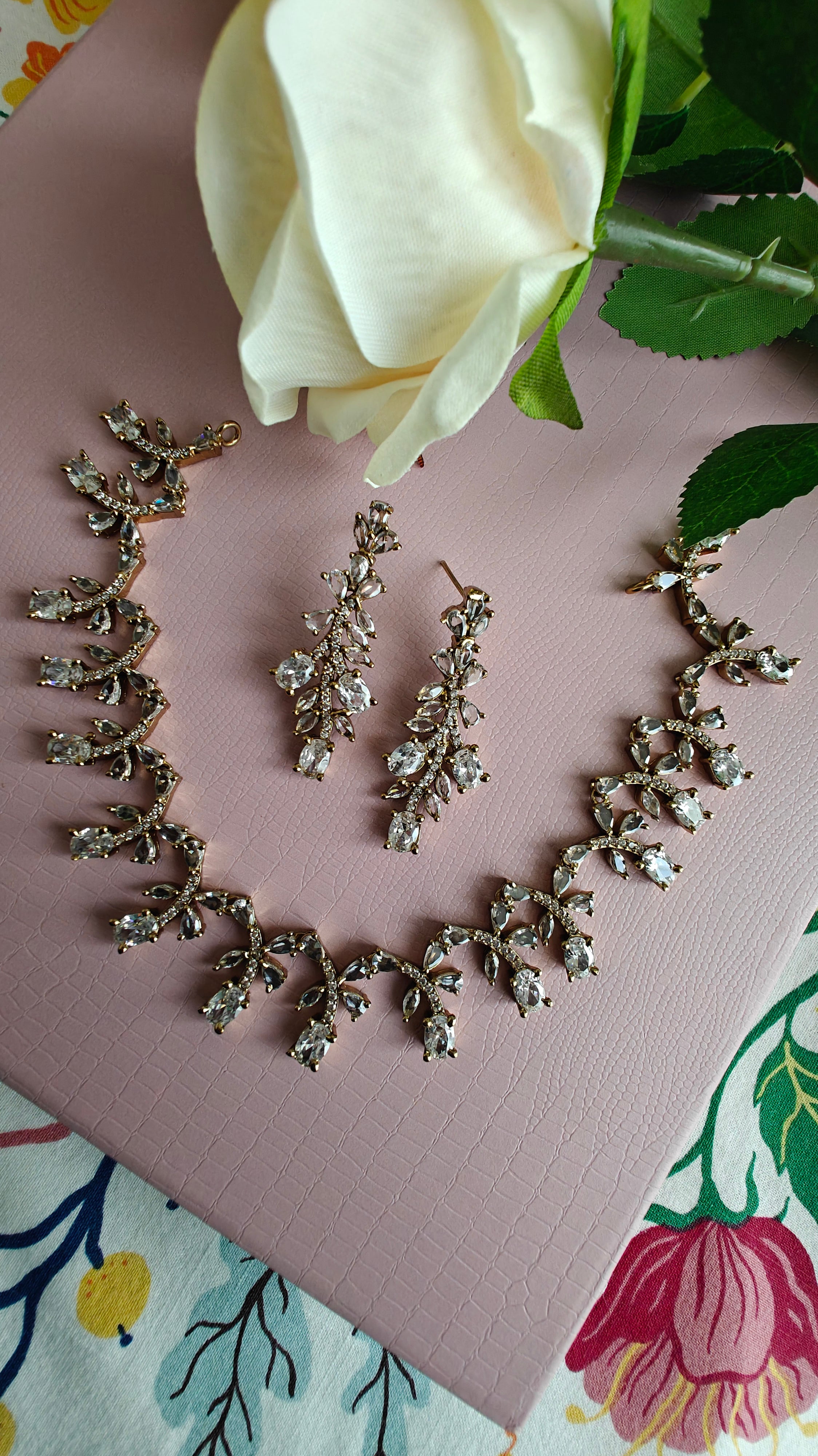 Glow Necklace Set