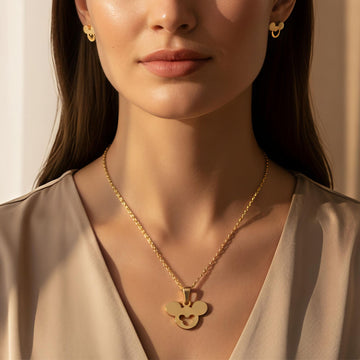Mickey Mee Necklace Set