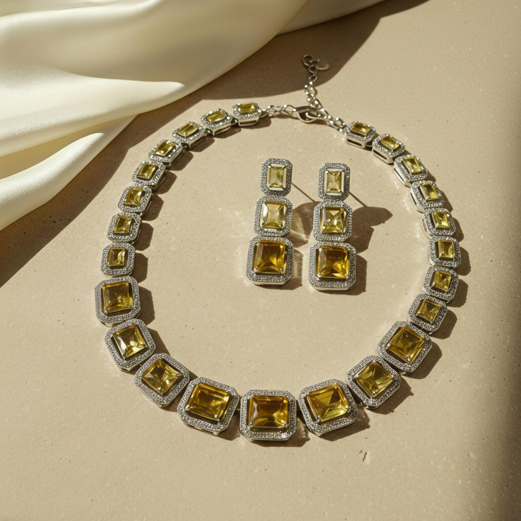 Eidi Necklace Set