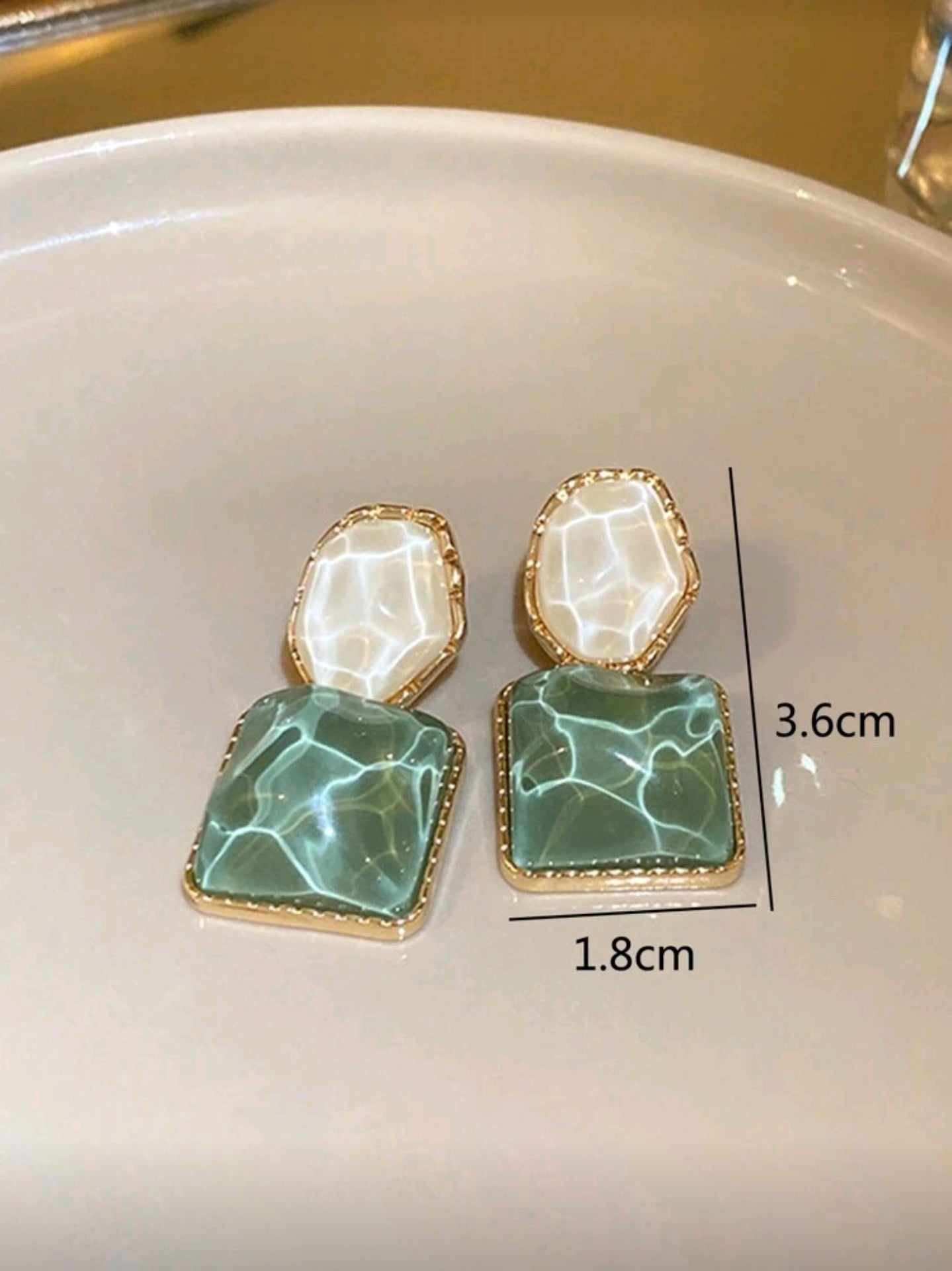 💚Green Water - Fashionable Green Water Ripple Geometric Square Earrings