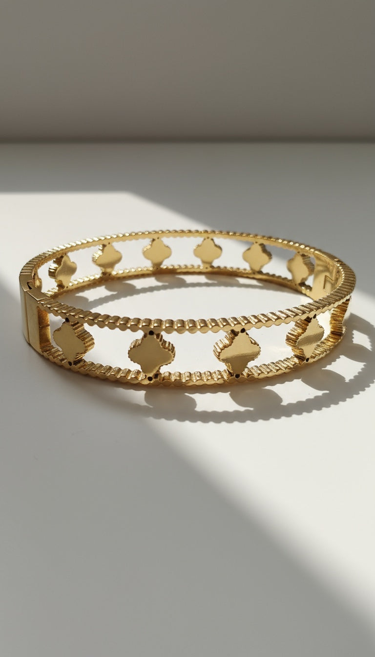 Black Clover- High Quality Stainless - Steel Gold Plated Bangle