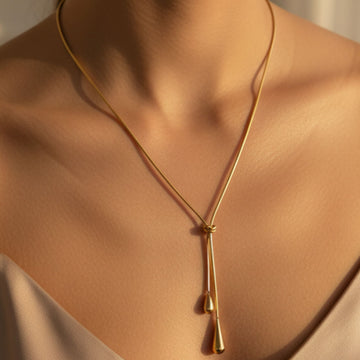 Elara Dangle Necklace