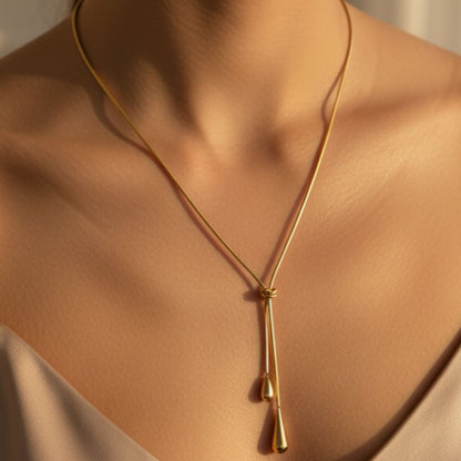 Elara Dangle Necklace