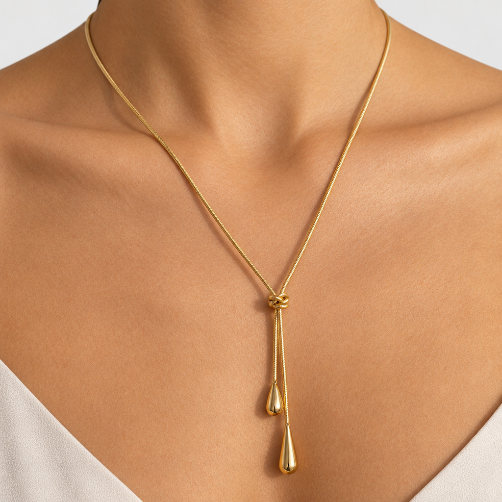 Elara Dangle Necklace
