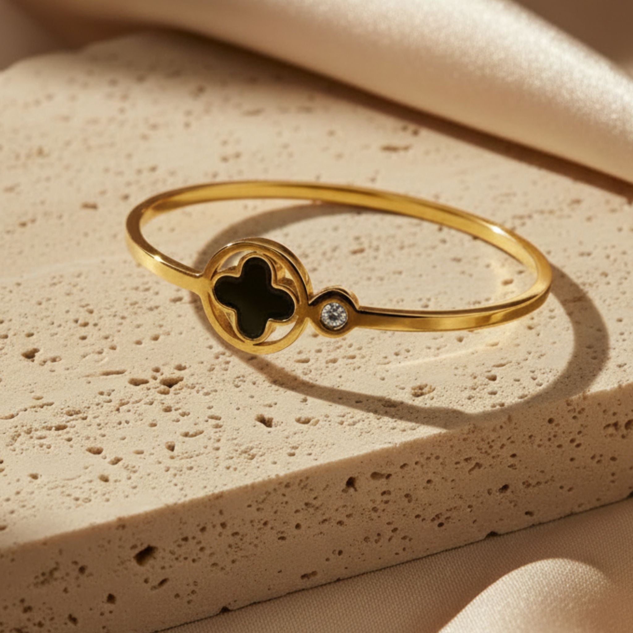 Black Clover Love - Bracelet