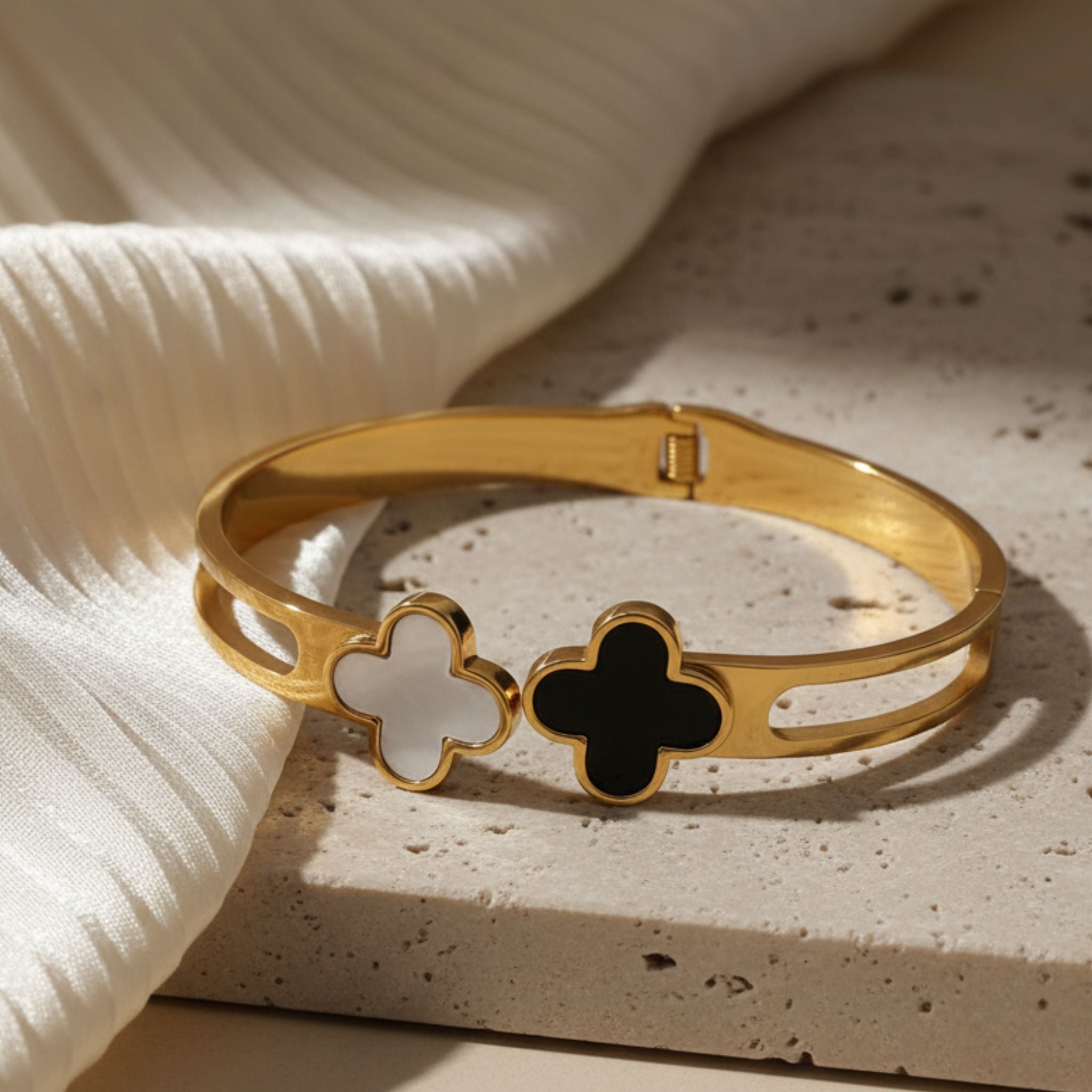 Soul Sister - Clover Bracelet