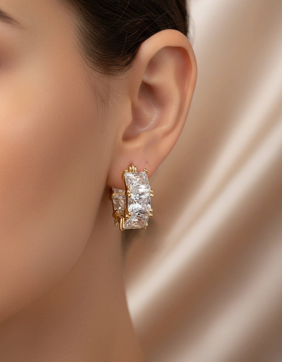 Eleganz Hoop - Minimalist Cubic Zirconia Fashion Hoop Earrings