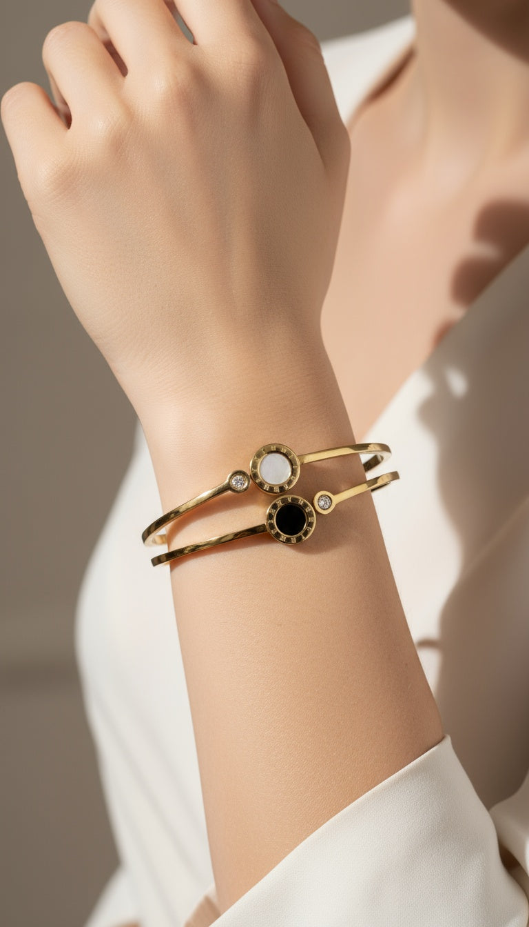 Elegant Power Bangle – Gold-Plated Stainless Steel