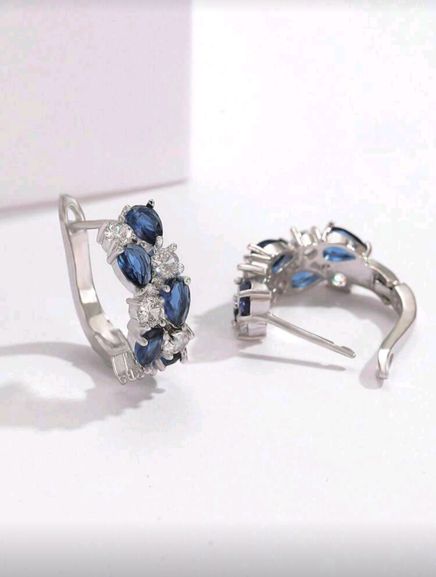 💙Blue Gleam- Blue Cubic Zirconia Hoop Stud Earrings in Copper Alloy