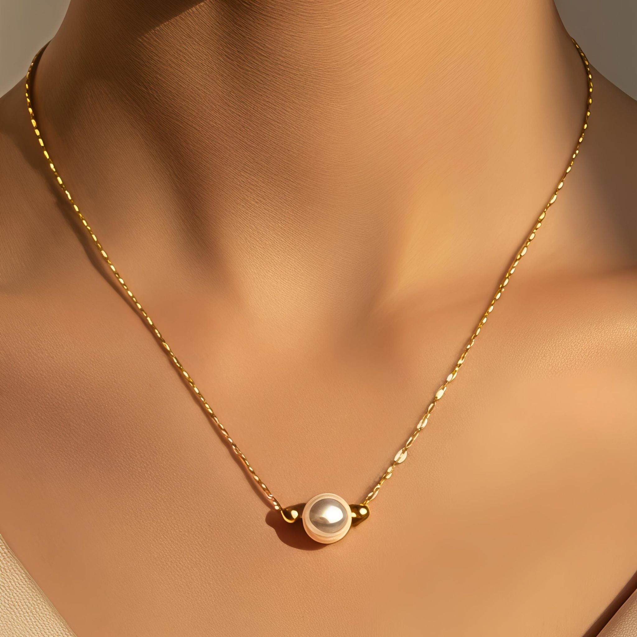 Mono Fresh Pearl Necklace