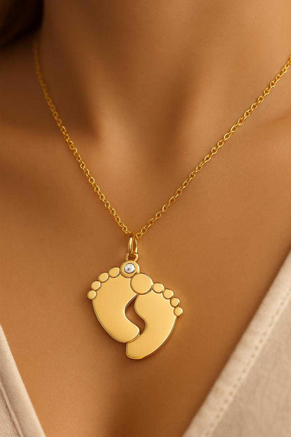 Footprint Necklace – Baby Feet Mother Pendant in 18K Gold Plated 304 Stainless Steel