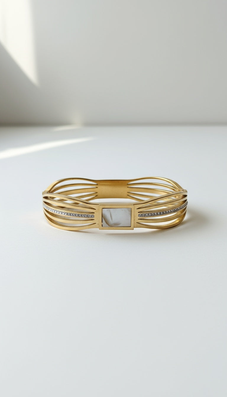 The Stylus One: White-Stone Cassee Frame Gold Pleated Stainless Steel Bracelet