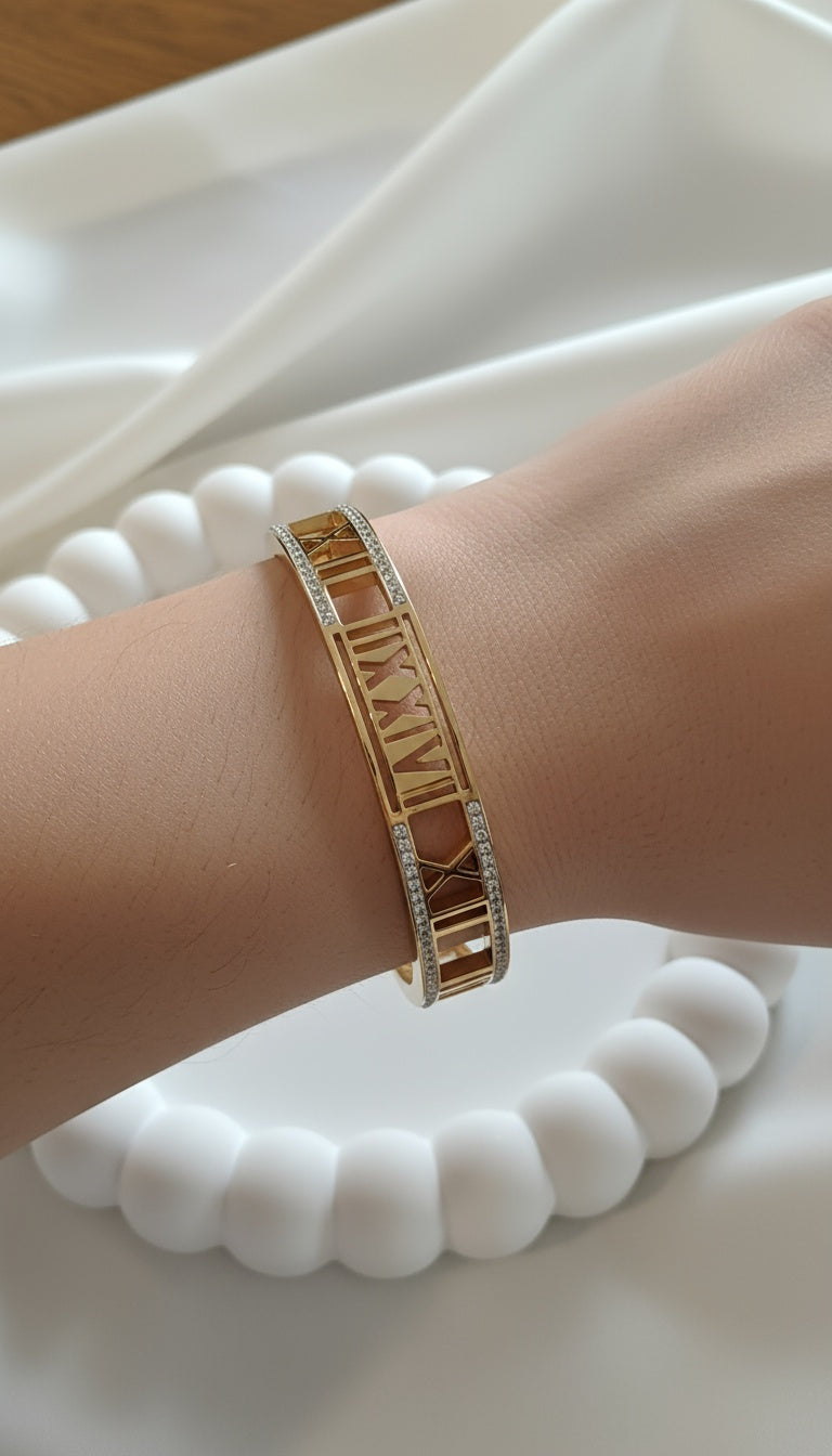 Premium Stainless-Steel Bangle – Luxurious Feel, Lasting Shine