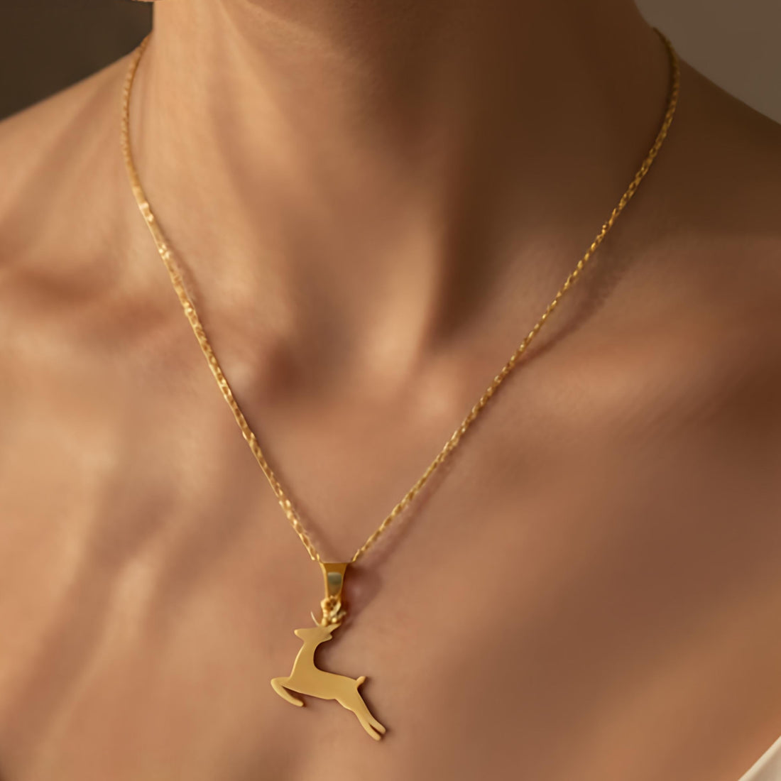 Rain Deer Necklace Set
