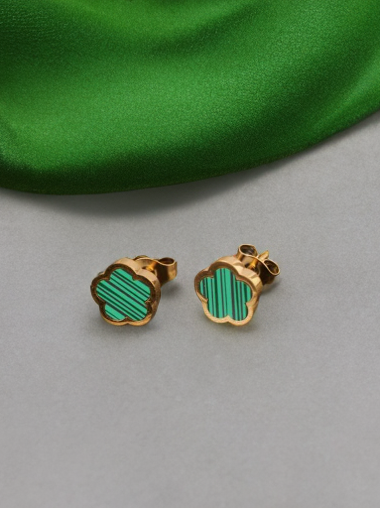 🍀Clover Flower - 18K Gold Plated Seashell & Clover Flower Stud Earrings